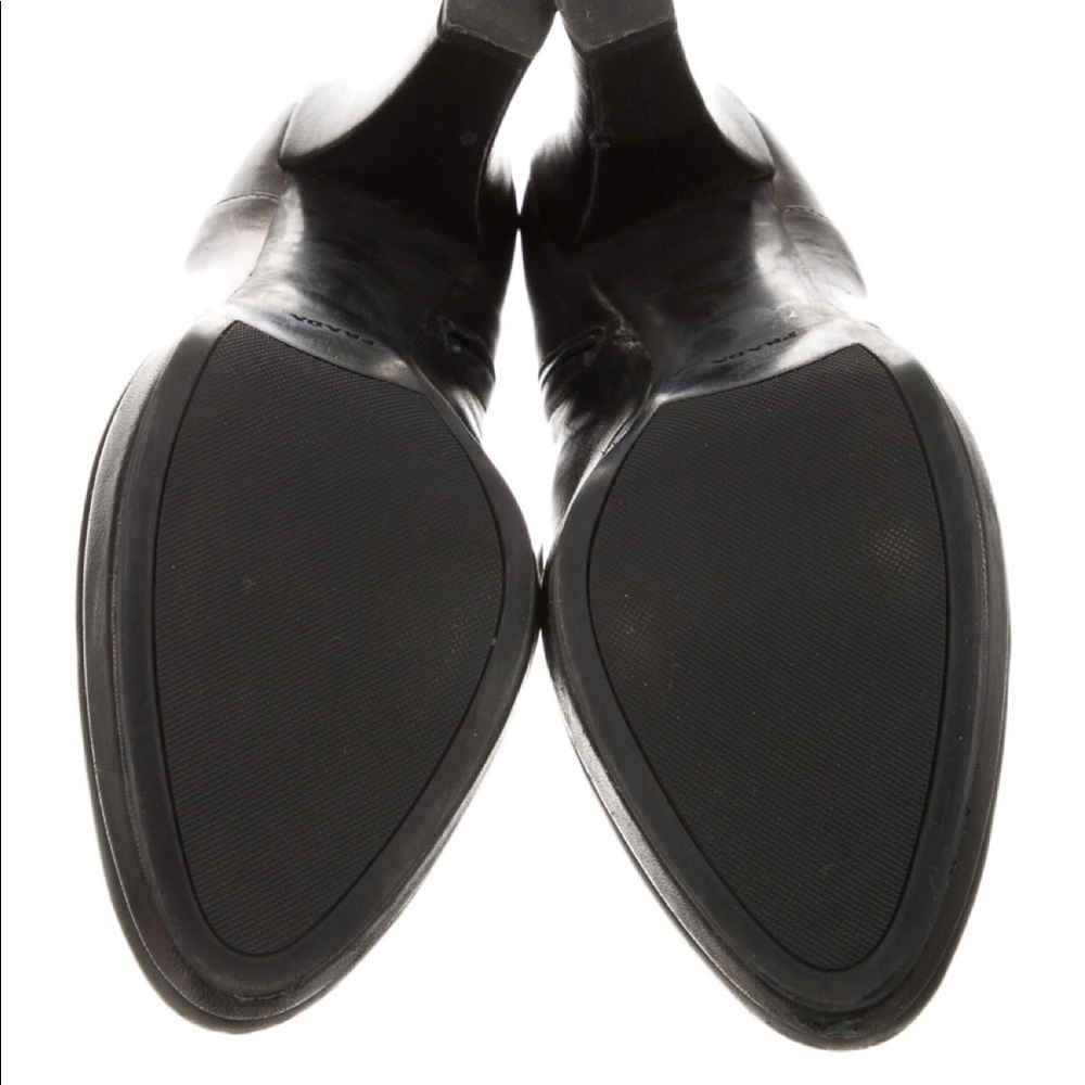 ✨PRADA Logo Black Leather Ankle Boots Booties Shoes Heels - Picture 5 of 5